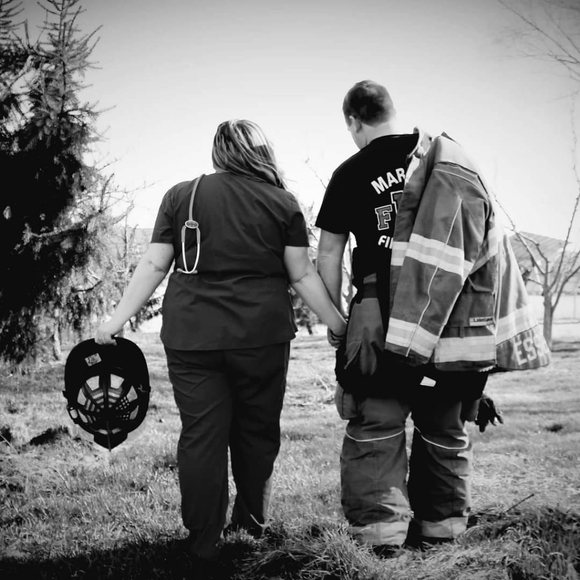 Meet your Posher, Cassandra - Picture 1 of 4